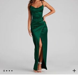 Emerald greenn prom dresss from windsor
